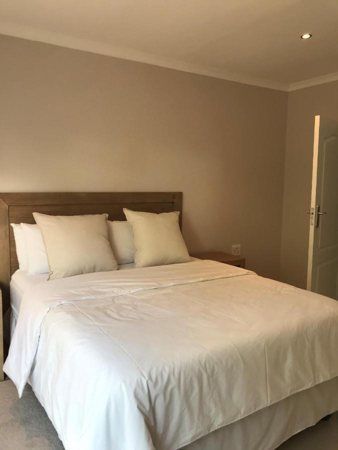 Pafuri Gate Guesthouse Mabiligwe Экстерьер фото